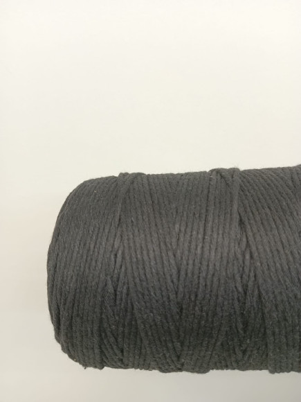 Шпагат хлопковый для макраме 4 мм (черный)