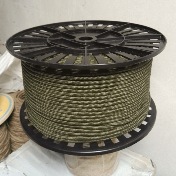 Шнур плетеный полиамидный (с сердечником) 6 мм