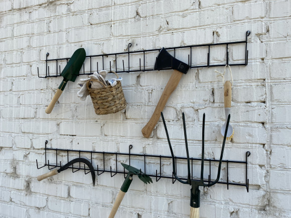 Вешалка для садового инвентаря (одинарная)