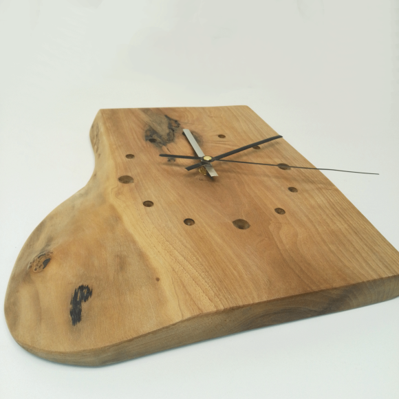 Часы из спила дерева 28х29х3 см