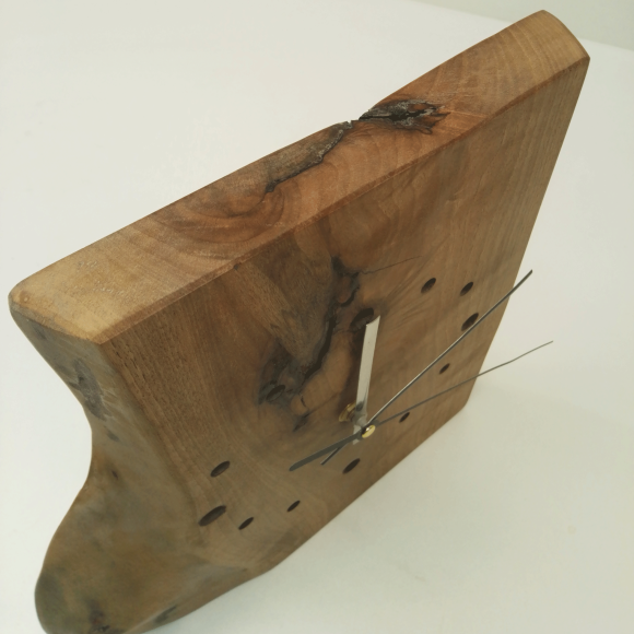 Часы из спила дерева 28х29х3 см