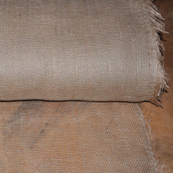 Мешковина джутовая Эконом 200 гр Ширина 90 см