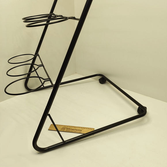 Стойка-витрина 4-х ярусная для цветов (на 8 букетов)