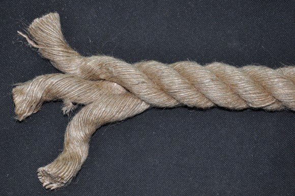 Канат джутовый 32 мм отделочный. Бабина 50-70 кг (метраж около 95-140 м)