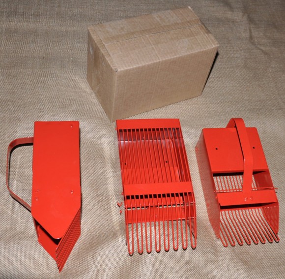 Комбайн для сбора ягод (универсальный) Комбайн для сбора ягод (универсальный)