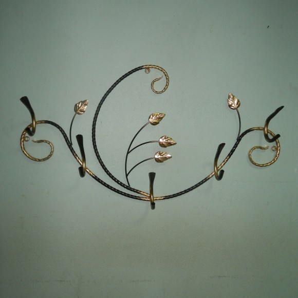 Вешалка металлическая Волна на 5 крючков