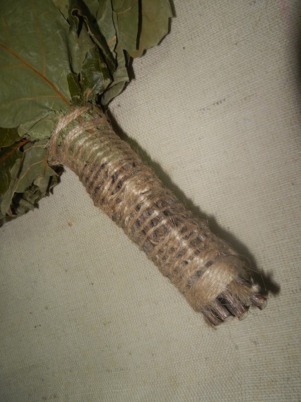 Веник дубовый с джутовыми ручками (высший сорт) Веник дубовый с джутовыми ручками (высший сорт)