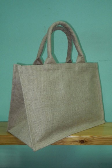 Мешковина джутовая ламинированная (сумочная) Ширина 106 см Мешковина джутовая ламинированная (сумочная) Ширина 106 см